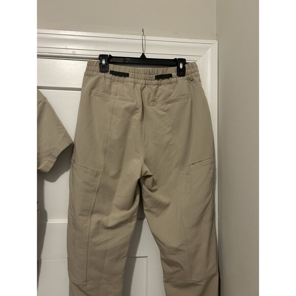 FIGS STAR WARS Mandalorian Baby Yoda Scrub Set Tan XL Top Large Tall Joggers - Picture 9 of 11